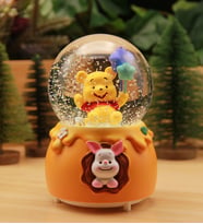 Winnie The Pooh Işıklı ve Müzikli Kar Küresi Büyük Boy - B