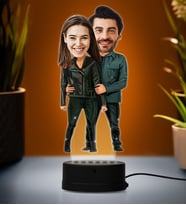 Doğum Günü Hediyesi,Sevgiliye Hediye, Kişiye Özel Fotoğraflı En Mutlu Çift Karikatür 3D Led Lamba (Beyaz)