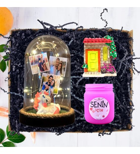 Kişiye Özel 3 Fotoğraflı Unicornlu Fanus (Işıklı), Kokulu Pembe Mum ve Magnet Hediyesi