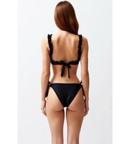 Kadın Bikini Takımı Fırfırlı Bralette Üst Normal Bel Bağlamalı Slip Alt Balensiz Kolsuz Örme Raşel