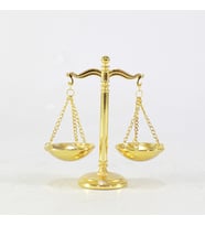 Dekoratif Gold Adalet Terazisi