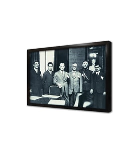 Atatürk İş Bankası Genel Merkezinde Çerçeveli Mdf Tablo