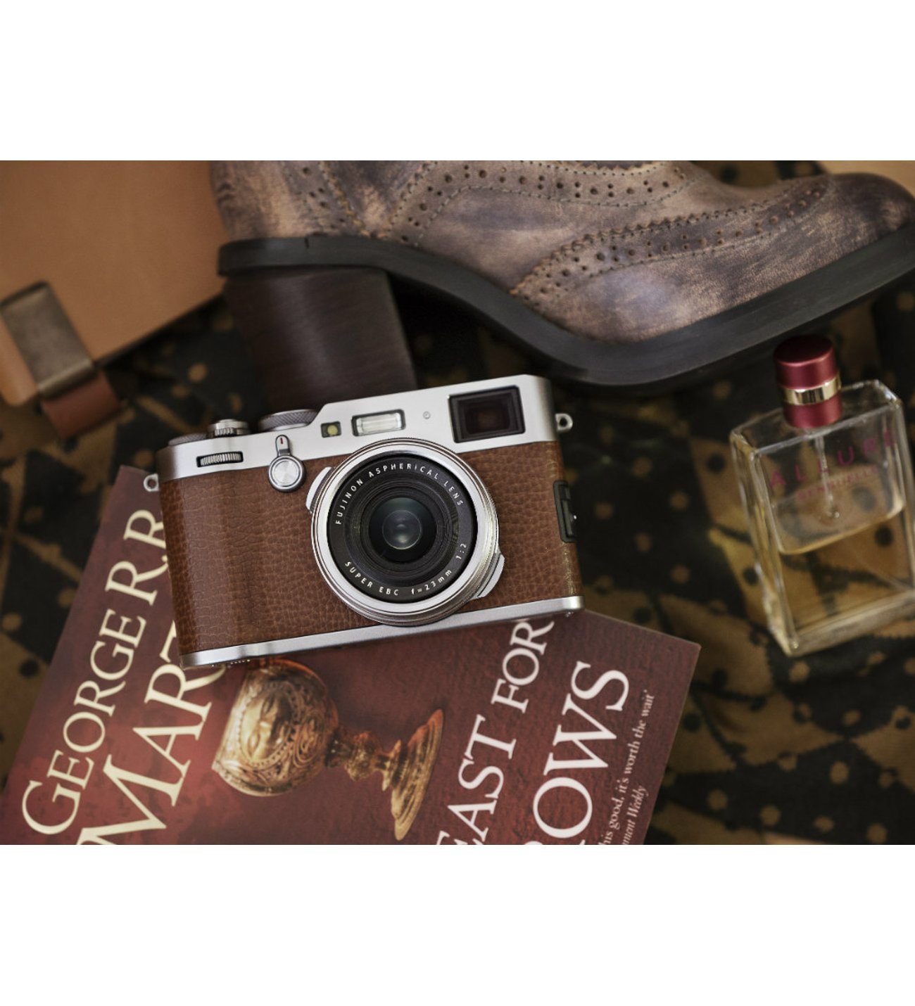 Fujifilm X100F Kahve Aynasız Fotoğraf Makinesi