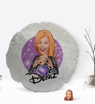 BK Gift Kişiye Özel İsimli Kadın Astrolog Karikatürlü Yuvarlak Dekoratif Kırlent Yastık-1