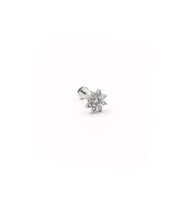Gümüş Çiçekli Zirkon Taşlı Tragus Helix Piercing – Kararma Yapmaz, Anti Alerjik