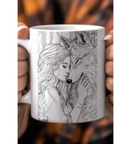 Kadın ve Kurt Figürlü Line Art Desenli 330ml Baskılı Beyaz Seramik Kupa Bardak