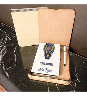 Yılın Polis Memuru Ahşap Kutulu Defter Kalem Set