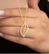 925 Ayar Gümüş Gold Taşlı Yaprak  Kolye