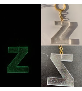 Z Harfi Fosforlu Neon Yeşil Renk Parlak Simli Gold Aksesuarlı Anahtarlık El Yapımı Epoksi Hediyelik