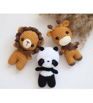 3'LÜ MİNİK AMİGURUMİ OYUNCAKLAR (PANDA, ZÜRAFA VE ASLAN) (Karışık)