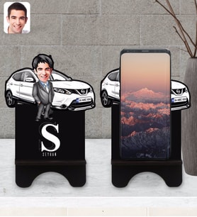 BK Gift Kişiye Özel Plakalı Erkek Nissan Qashqai Karikatürlü Ahşap Biblo Telefon Standı-1