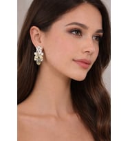 Vintage gold detaylı kristal taşlı Fransız model su yeşili çelik küpe