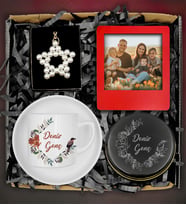 Kişiye Özel Kahve Fincanı&Kişiye Özel Mum&Fotoğraflı Çerçeve&İnci Anahtarlık Hediye Seti