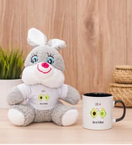 Kişiye Özel Sevimli Avokado Desenli Peluş Tavşan ve Siyah Kupa