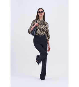 Trend Kadın Yeni İkili Takım Siyah Pantolon ve Zebra Desenli Bluz