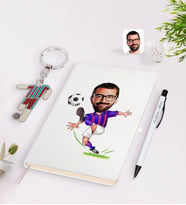 BK Gift Kişiye Özel Bordo-Mavi Futbolcu Karikatürlü Defter Kalem ve Formalı Metal Anahtarlık Seti Model 1