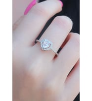 Gümüş Renk Zirkon Taşlı Kalp Model Charm Pirinç Kadın Yüzük