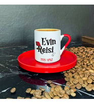 Evin Reisi Kırmızı Türk Kahvesi Fincanı
