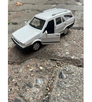Metal Çek Bırak Kartal Araba Beyaz Sesli ve Işıklı ( 1/36 Ölçek )