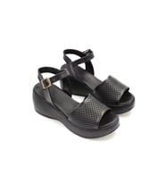 Beyaz (Shoes) Poli Hafif Taban Dolgu Topuklu Günlük Kadın Sandalet SİYAH