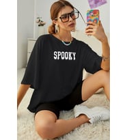 Unisex Spooky Baskılı T-shirt (Siyah)