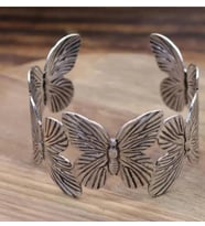 ohem Tarzı Çiçek Şeklinde Açık Manşet Bilezik, Vintage Metal Bilezik, Moda Günlük Kullanım Aksesuarı (Gri-Gri)