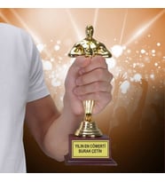 Yılın En Cömerti İsme Özel Oscar Ödülü