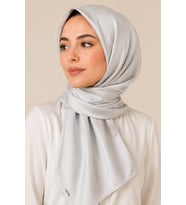 Aker Düz İpek Eşarp – Lüks Dokulu Sade ve Şık Kadın Eşarp 7747758-Gri