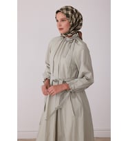 Geometrik Desen %100 Twill İpek Eşarp BE21