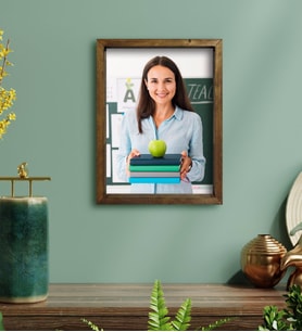 BK Gift Kişiye Özel Kadın Öğretmen Fotoğraflı Doğal Masif Ahşap Çerçeveli Tablo 30x40cm-1