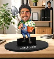 Kişiye Özel Bahçıvan Biblo – Karikatürlü Figür – Fotoğraflı İsim Yazılı Hediye Doğaseverlere En Özgün Hediye Sever Temalı Karikatür Biblo