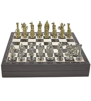 GiftHome Büyük Boy Metal İNGİLİZ Satranç Takımı Parlak ve Ceviz Desenli Sandıklı MDF Tahtası(36X36X6 cm.)