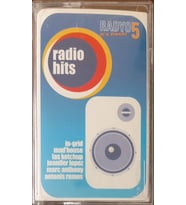 (Plak Değildir KASET tir) Radyo 5 It's Fresh! Radyo Hits Kaset