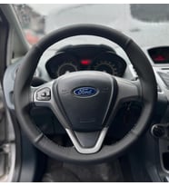 DİKİŞLİ DİREKSİYON KILIFI SİYAH DERİ NOKTALI DERİ SİYAH DİKİŞLİ FORD CURRİER İÇİN