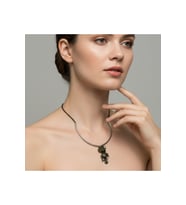 Eskitme Yusufçuk Figürlü Metal Choker Kolye – Ayarlanabilir Şık Kadın Kolye
