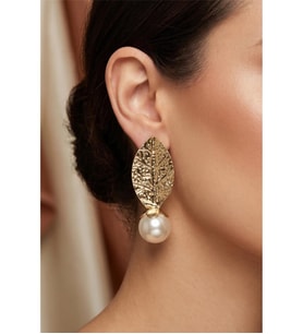 İNCİLİ YAPRAK ZARİF KÜPE 6 CM.