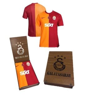 Galatasaray Lisanslı 2023/2024 Parçalı Forma Hediyelik Logolu Ahşap Kutulu (Sarı-Kırmızı)