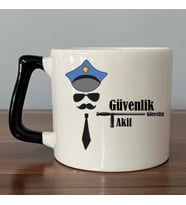 Kişiye Özel Güvenlik Görevlisi Baskılı Siyah Kulplu D Kupa (Beyaz)
