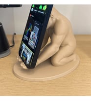 3D Baskı Goril Telefon Tutucu - Kaslı Goril Masaüstü Telefon Standı-Bej