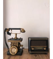 BLUETOOTH, USB, FM RADYO ÖZELLİKLİ NOSTALJİK RADYO + DEKORATİF METAL TELEFON & KUMBARA