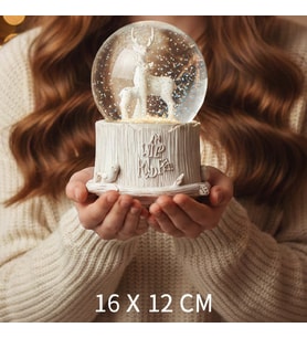 Işıklı Müzikli Püskürtmeli Büyük Boy Kar Küresi Geyik Temalı 16 x 12 cm (Karışık)