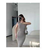 Kolsuz Uzun Likralı Elbise - Gri