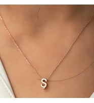 Gümüş Rose 3 Boyutlu Ş Harf Bayan Kolye