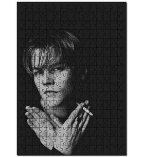 Cakapuzzle Leonardo Di Caprio Elinde Sigara Görsel Puzzle Yapboz MDF (Ahşap) (120 Parça)