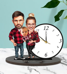 Kişiye Özel Aile Karikatürlü Ahşap Biblo Masa Saati