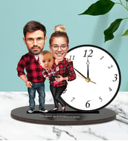 Kişiye Özel Aile Karikatürlü Ahşap Biblo Masa Saati