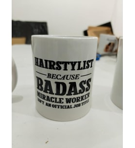 Hairstylist Because Badass Miracle Worker Kupa - Kuaför Komik Seramik Bardak 325ml