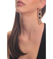 Kadın Altın Renk Zirkon Taşlı Geçmeli Zincir Formlu Çivili Model Küpe