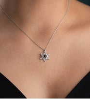 925 Ayar Gümüş Rodyum Kaplama Pembe Taşlı Lotus Kamelya Çiçeği Kolye