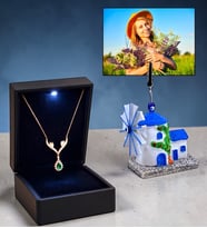 Fotoğraflı Led Işıklı Kutusunda 925 Ayar Gümüş Safir Taşlı Damla Kolye (Değirmenli)